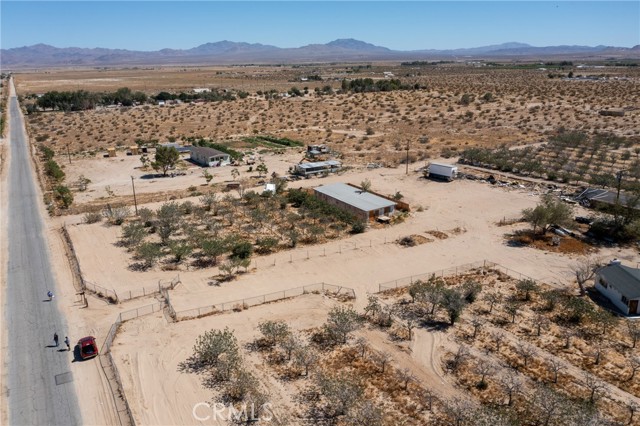 Detail Gallery Image 26 of 45 For 10925 Post Office Rd a/B,  Lucerne Valley,  CA 92356 - 3 Beds | 2/1 Baths