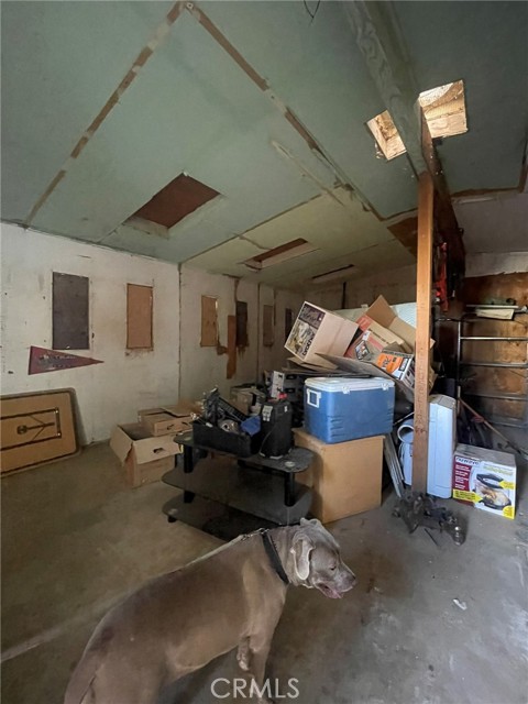 15900 Mesquite, Hesperia CA: https://media.crmls.org/medias/e6328fc5-9d84-409a-8819-c65e6bb21064.jpg