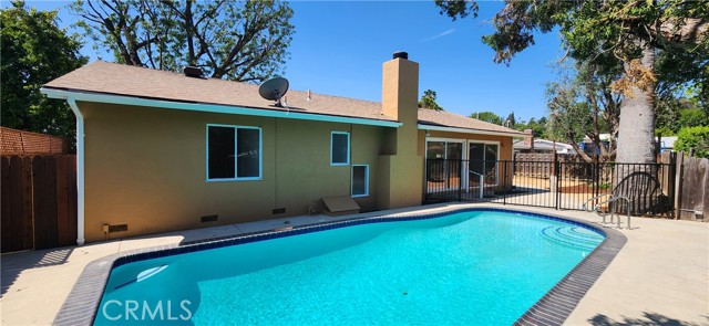 5853 Keokuk Avenue, Woodland Hills CA: https://media.crmls.org/medias/e632a2b4-b5b5-40f6-8352-e14fd9675977.jpg