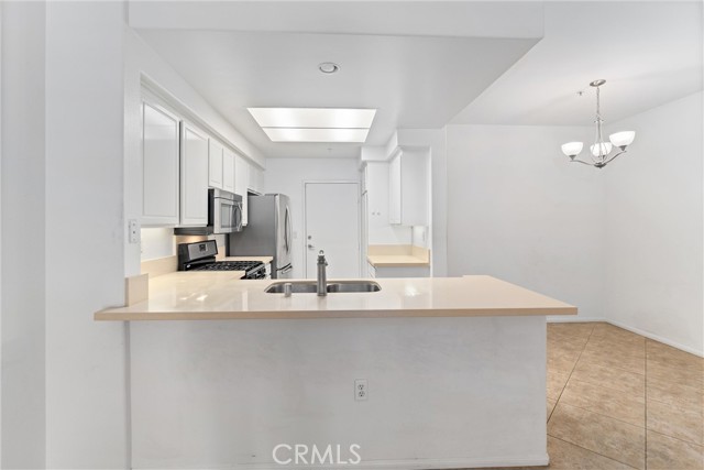 Detail Gallery Image 8 of 25 For 2802 Ladrillo Aisle #25,  Irvine,  CA 92606 - 2 Beds | 2 Baths