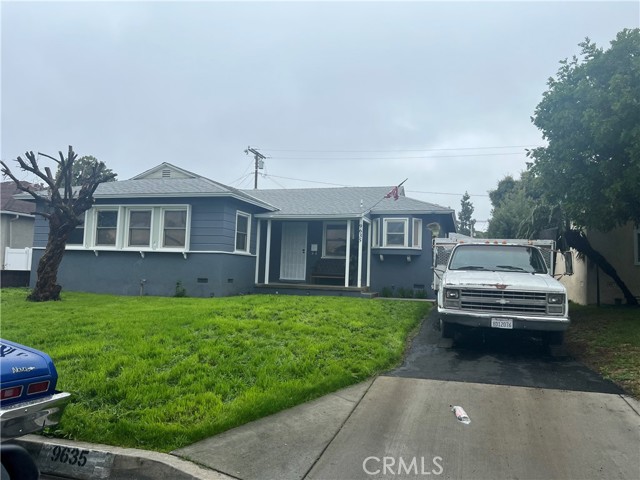 MLS# DW23044689