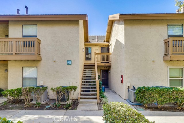 505 Orange Blossom, Irvine CA: https://media.crmls.org/medias/e6337aec-4399-4acb-ae4d-692416207cbc.jpg