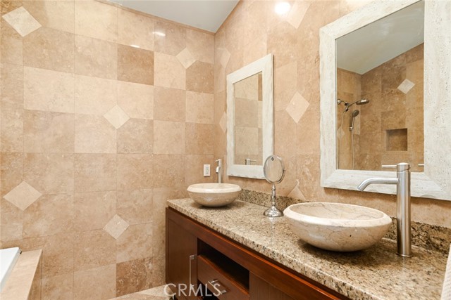 2424 Norte Vista Drive, Chino Hills CA: https://media.crmls.org/medias/e6339ab2-647e-4fc7-998a-fab4db01d7a7.jpg