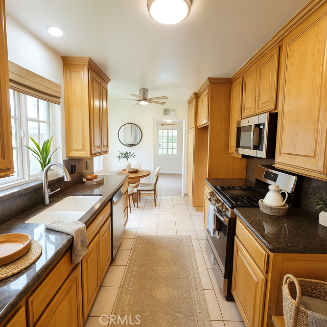 15776 Lashburn Street, Whittier CA: https://media.crmls.org/medias/e634deda-db24-4979-b897-762330678815.jpg