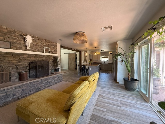 Detail Gallery Image 11 of 42 For 17857 Main St, Hesperia,  CA 92345 - 4 Beds | 3 Baths