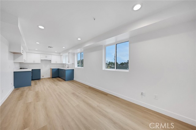 Image 8 of 62 For 3549 4th Street