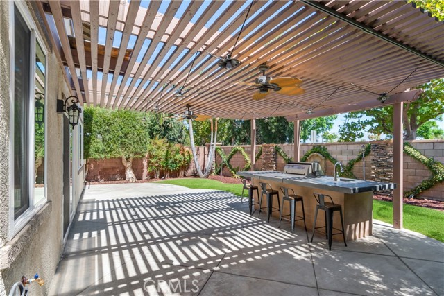 15493 Timberidge Lane, Chino Hills CA: https://media.crmls.org/medias/e635f5d5-5c75-4003-b39b-40f6c14de89f.jpg