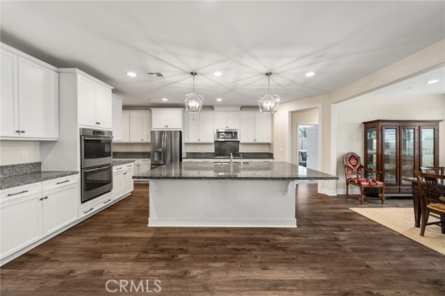 1579 Croton Street, Beaumont CA: https://media.crmls.org/medias/e636fca1-f259-4527-bf5d-05828f376b83.jpg