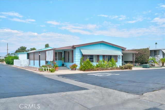 601 N Kirby St #14, Hemet, CA 92545