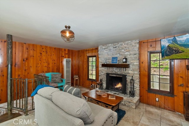 Detail Gallery Image 14 of 39 For 770 Cottage Grove, Lake Arrowhead,  CA 92352 - 3 Beds | 2 Baths