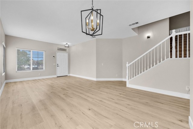 27258 Sierra Madre Drive, Murrieta CA: https://media.crmls.org/medias/e638acd0-9ac8-499d-bfee-f14c78433f9b.jpg
