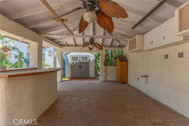 589 S Sutter Avenue, San Bernardino CA: https://media.crmls.org/medias/e6392584-0e19-4a0f-a4a3-0436b2f1df62.jpg