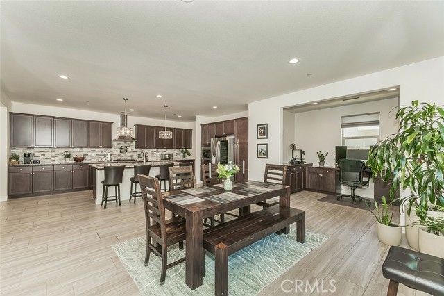 Image 16 of 75 For 877 Treasure Hills