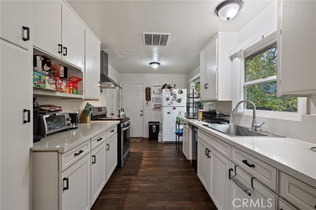 Detail Gallery Image 13 of 32 For 340 Western, Bakersfield,  CA 93309 - 3 Beds | 1 Baths