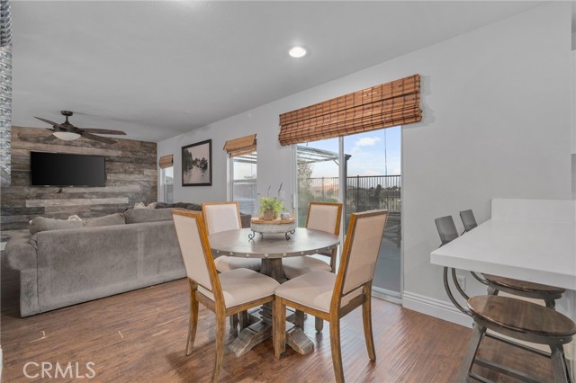Detail Gallery Image 28 of 53 For 3547 Hawthorne Dr, Corona,  CA 92881 - 3 Beds | 2/1 Baths