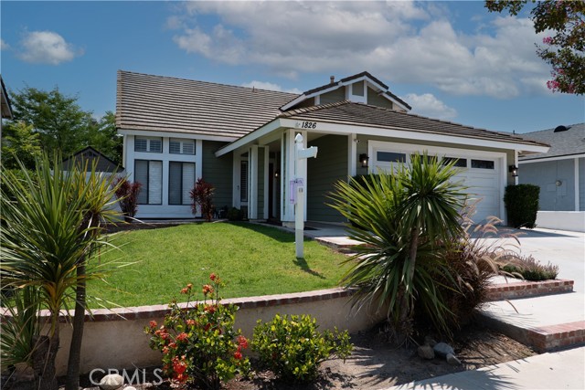 Detail Gallery Image 1 of 29 For 1826 Chesapeake Way, Corona,  CA 92878 - 3 Beds | 2/1 Baths