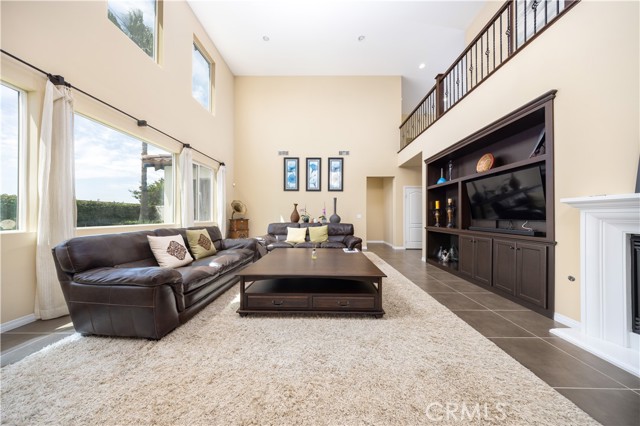 14939 Meadow Way, Eastvale CA: https://media.crmls.org/medias/e63ac2c9-fd5a-41b1-8673-381bce20dd96.jpg