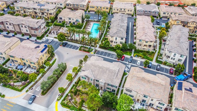 5485 San Roberto, San Diego CA: https://media.crmls.org/medias/e63b850a-5f75-47df-9ffd-8d36e8acef8e.jpg
