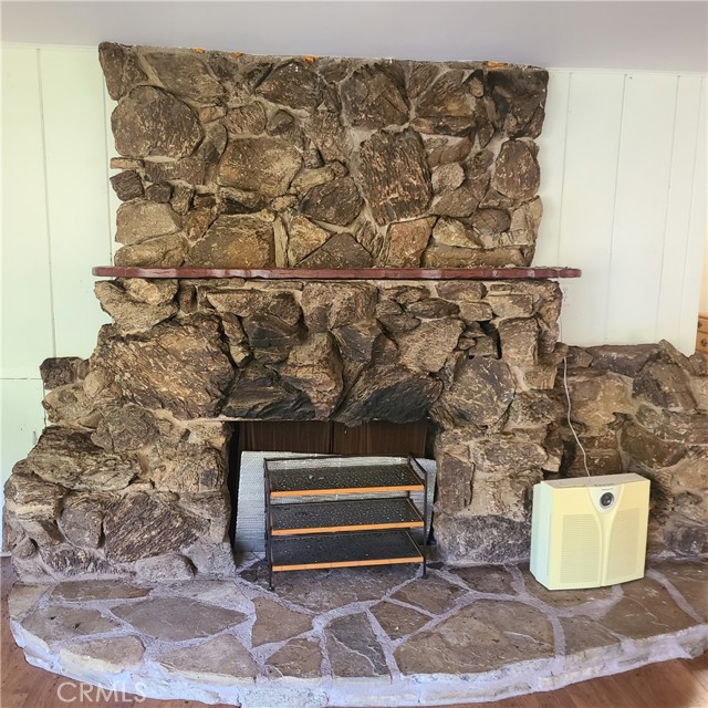 34956 Bouquet Canyon Road, Saugus CA: https://media.crmls.org/medias/e63bbfab-cb4e-4f99-8384-647e517485c9.jpg