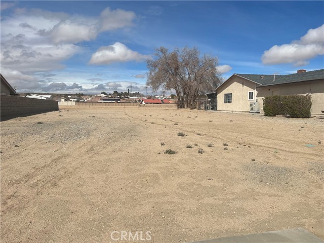 13870 Rivers Edge Road, Helendale, CA, 92342 13870 Rivers Edge Road, Helendale, CA, 92342