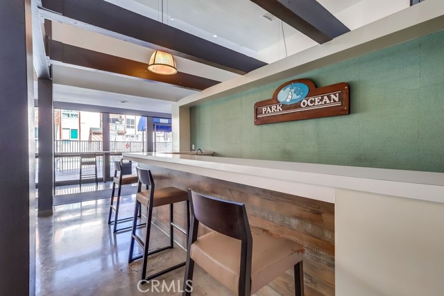 Detail Gallery Image 8 of 39 For 5585 E Pacific Coast #115,  Long Beach,  CA 90804 - 2 Beds | 1 Baths