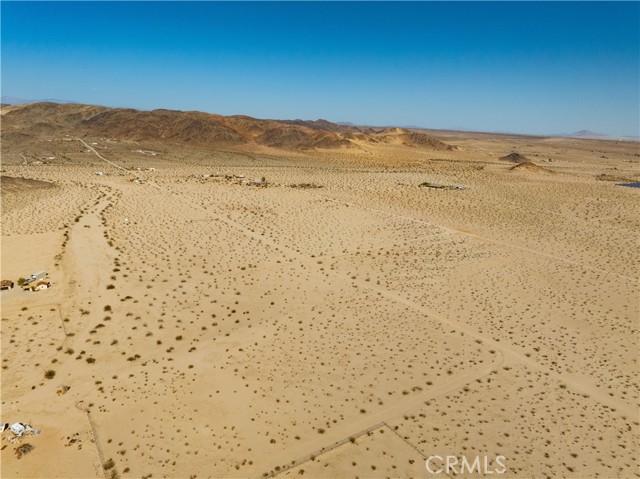 Detail Gallery Image 4 of 25 For 69050 Emerald St, Twentynine Palms,  CA 92277 - – Beds | – Baths