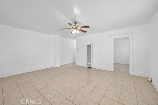 Detail Gallery Image 8 of 40 For 1220 W 92nd St, Los Angeles,  CA 90044 - 4 Beds | 2 Baths