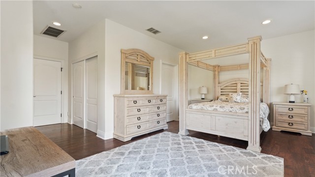 Detail Gallery Image 16 of 50 For 5128 Avenida Hacienda, Tarzana,  CA 91356 - 5 Beds | 4 Baths