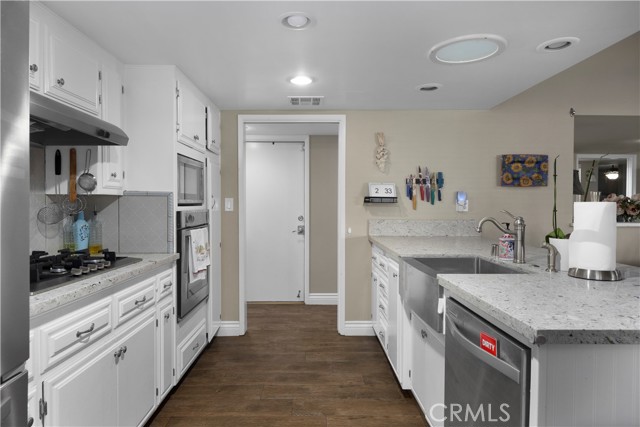 Detail Gallery Image 18 of 40 For 705 Bermuda St, Bakersfield,  CA 93309 - 2 Beds | 2 Baths