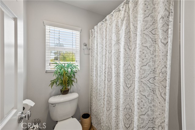 Upstairs shared bathroom.