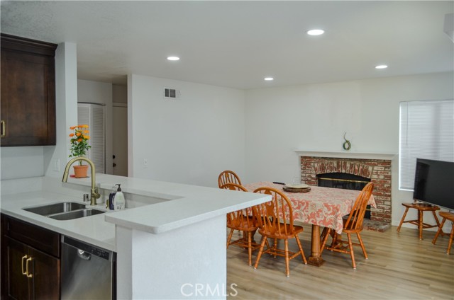 26300 Le Mans Drive, Moreno Valley CA: https://media.crmls.org/medias/e64081b4-c01c-4ad6-98d9-2f39e3178740.jpg