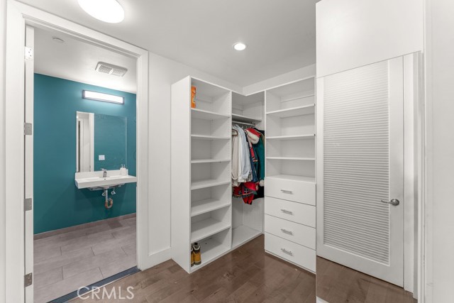 Detail Gallery Image 6 of 31 For 433 Pine Ave #102,  Long Beach,  CA 90802 - 1 Beds | 1 Baths