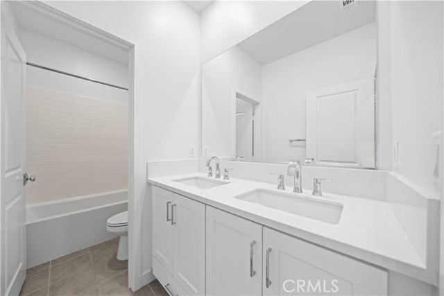 Detail Gallery Image 30 of 47 For 1042 N Anaheim Blvd #2,  Anaheim,  CA 92801 - 4 Beds | 3/1 Baths