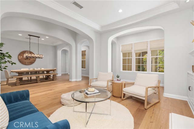 598 N Conejo School Road, Thousand Oaks CA: https://media.crmls.org/medias/e6417759-f6f6-4c00-83c1-b26f7d3b4b6b.jpg