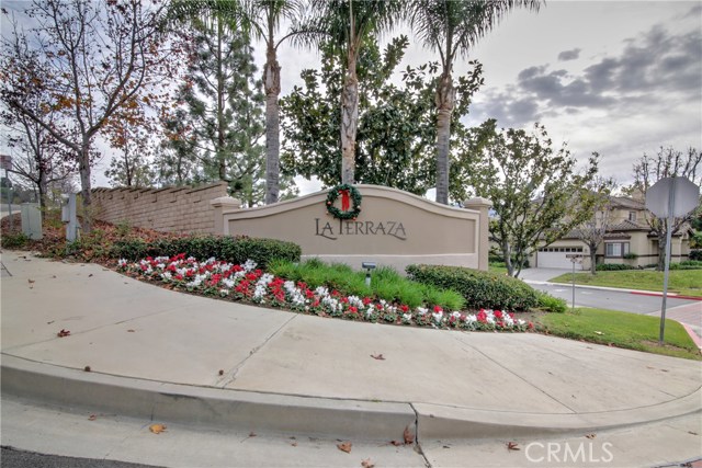 Entrance to our place! A very well maintained complex with lots of happy owners.