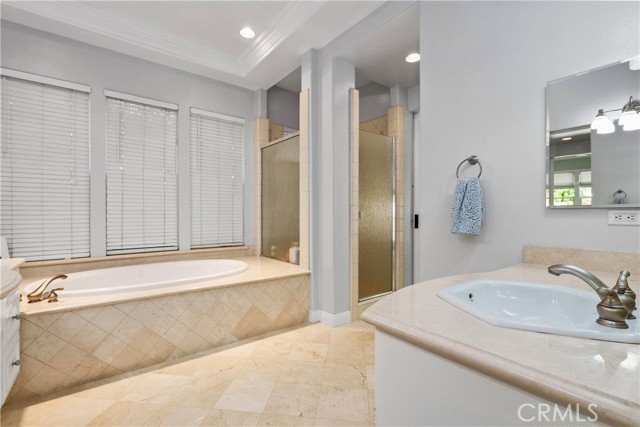 598 N Conejo School Road, Thousand Oaks CA: https://media.crmls.org/medias/e643ca61-8830-4645-bc53-39df051a9da4.jpg