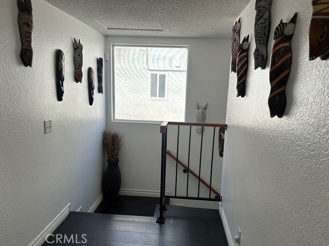 Detail Gallery Image 9 of 24 For 23587 Parkland Ave, Moreno Valley,  CA 92557 - 3 Beds | 2/1 Baths