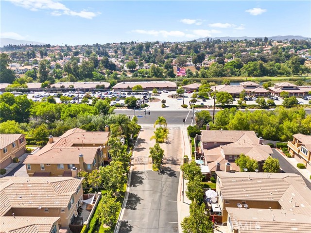 39719 Princeton Way, Murrieta CA: https://media.crmls.org/medias/e643d441-fd71-4f0c-a6b8-c111d72c6de5.jpg