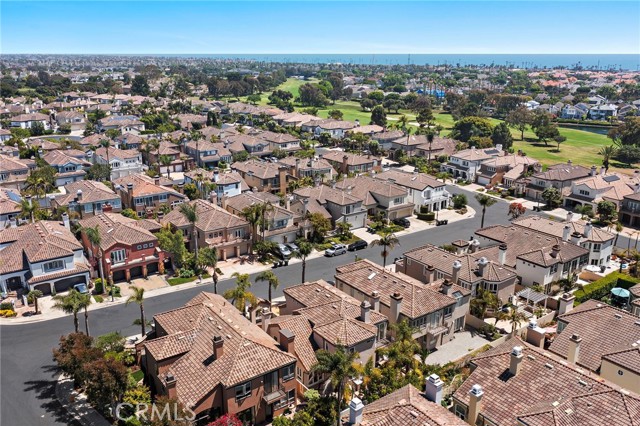 19025 Bayhill Lane, Huntington Beach CA: https://media.crmls.org/medias/e643e7a4-8967-435e-ba96-828de9fa46b3.jpg