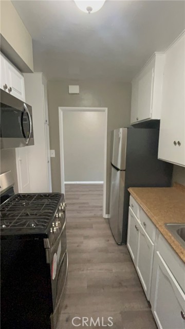 Detail Gallery Image 9 of 28 For 1818 N Kingsley Dr #1,  Los Angeles,  CA 90027 - 2 Beds | 2 Baths