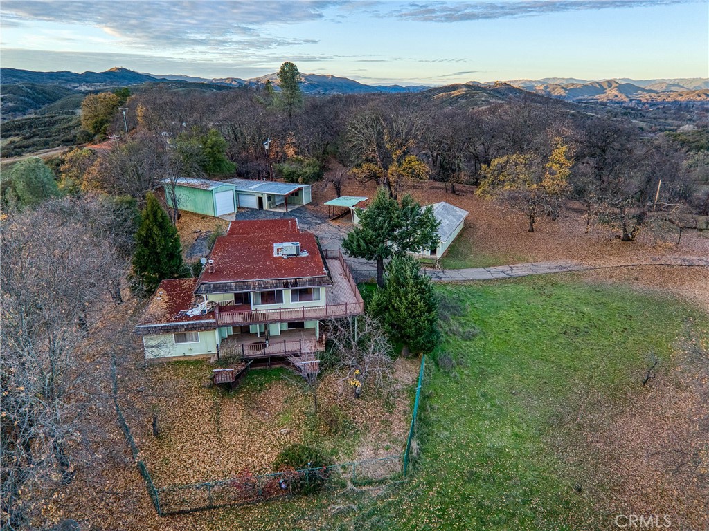 https://media.crmls.org/medias/e644a697-cb14-4706-84c8-a77a501eb2ac.jpg?preset=X-Large