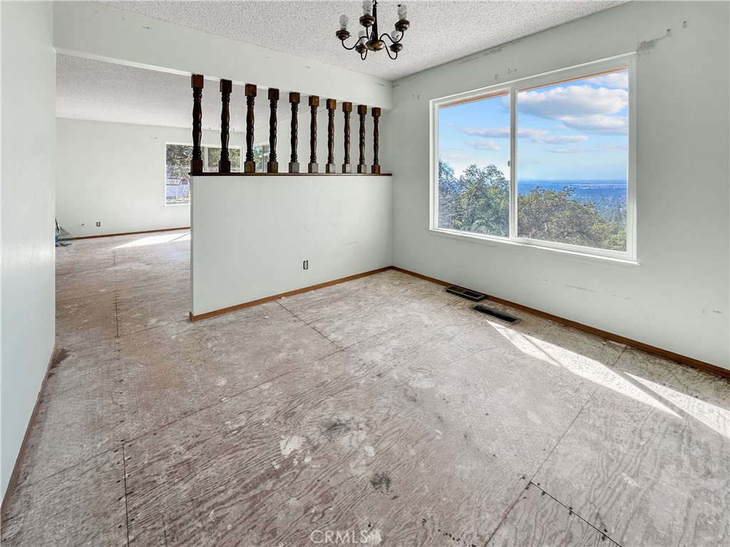 MLS #OR25246710 image #8