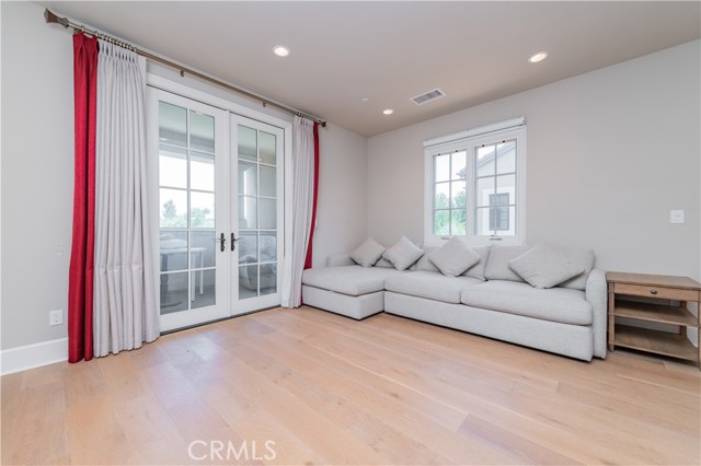 104 Quiet Place, Irvine CA: https://media.crmls.org/medias/e645d501-80ed-4239-a0d4-452fa1227480.jpg
