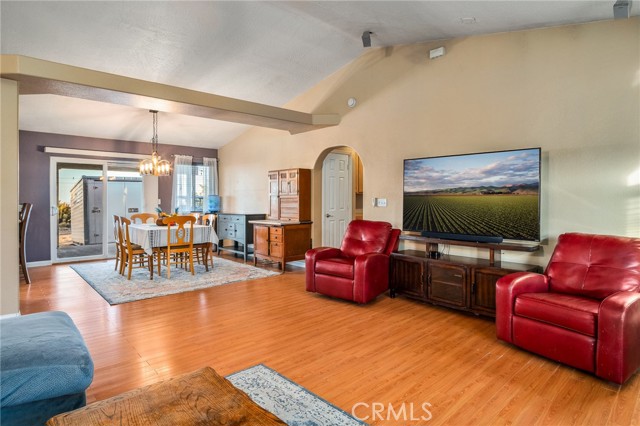 Detail Gallery Image 6 of 44 For 388 Calaveras Rd, Pinon Hills,  CA 92372 - 3 Beds | 2 Baths