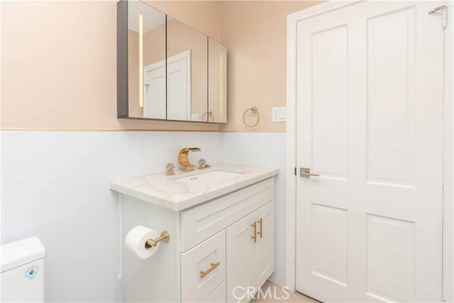 Detail Gallery Image 28 of 44 For 536 Myrtle St, Glendale,  CA 91203 - 2 Beds | 2 Baths