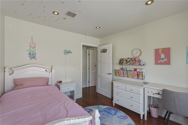 Detail Gallery Image 32 of 48 For 13231 Fiji Way #H,  Marina Del Rey,  CA 90292 - 3 Beds | 2/1 Baths
