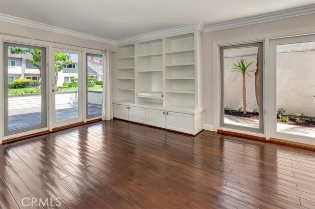 304 Vista Trucha, Newport Beach CA: https://media.crmls.org/medias/e647f6ea-52c8-4f04-95c8-3a651bdf7e25.jpg