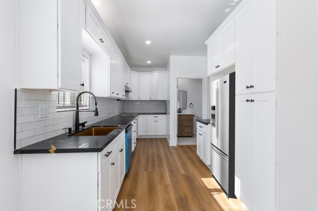 Detail Gallery Image 48 of 69 For 6616 Denver Ave, Los Angeles,  CA 90044 - 6 Beds | 5/1 Baths
