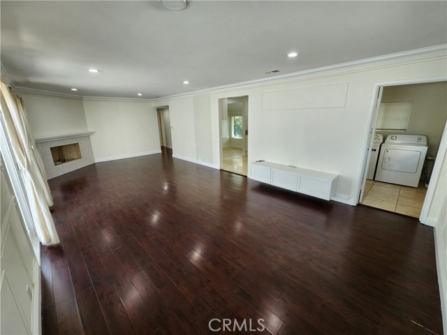 10450 Balboa Boulevard, Granada Hills CA: https://media.crmls.org/medias/e648e868-ba9f-4470-af41-4d622f445074.jpg