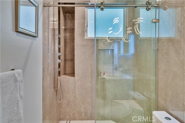 Detail Gallery Image 39 of 73 For 719 1st Pl, Hermosa Beach,  CA 90254 - 4 Beds | 4 Baths